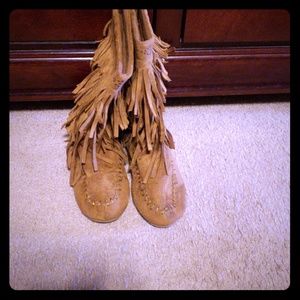 Rampage fringe boots